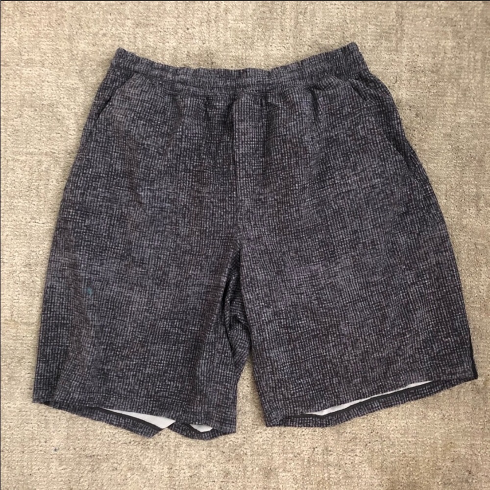 Lululemon Pace breaker 9” shorts